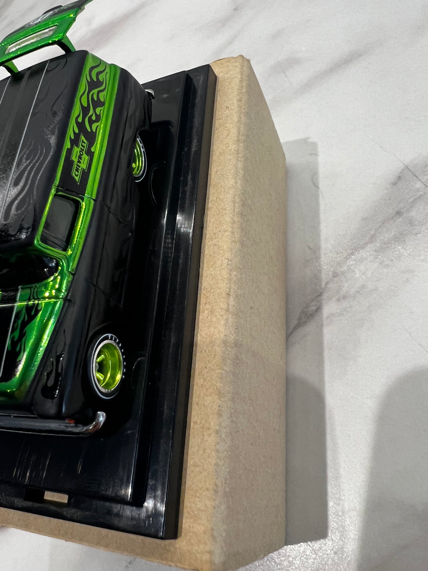 Hot Wheels 2008 Japanese Convention 55 Chevy Panel Van Green 828/1500