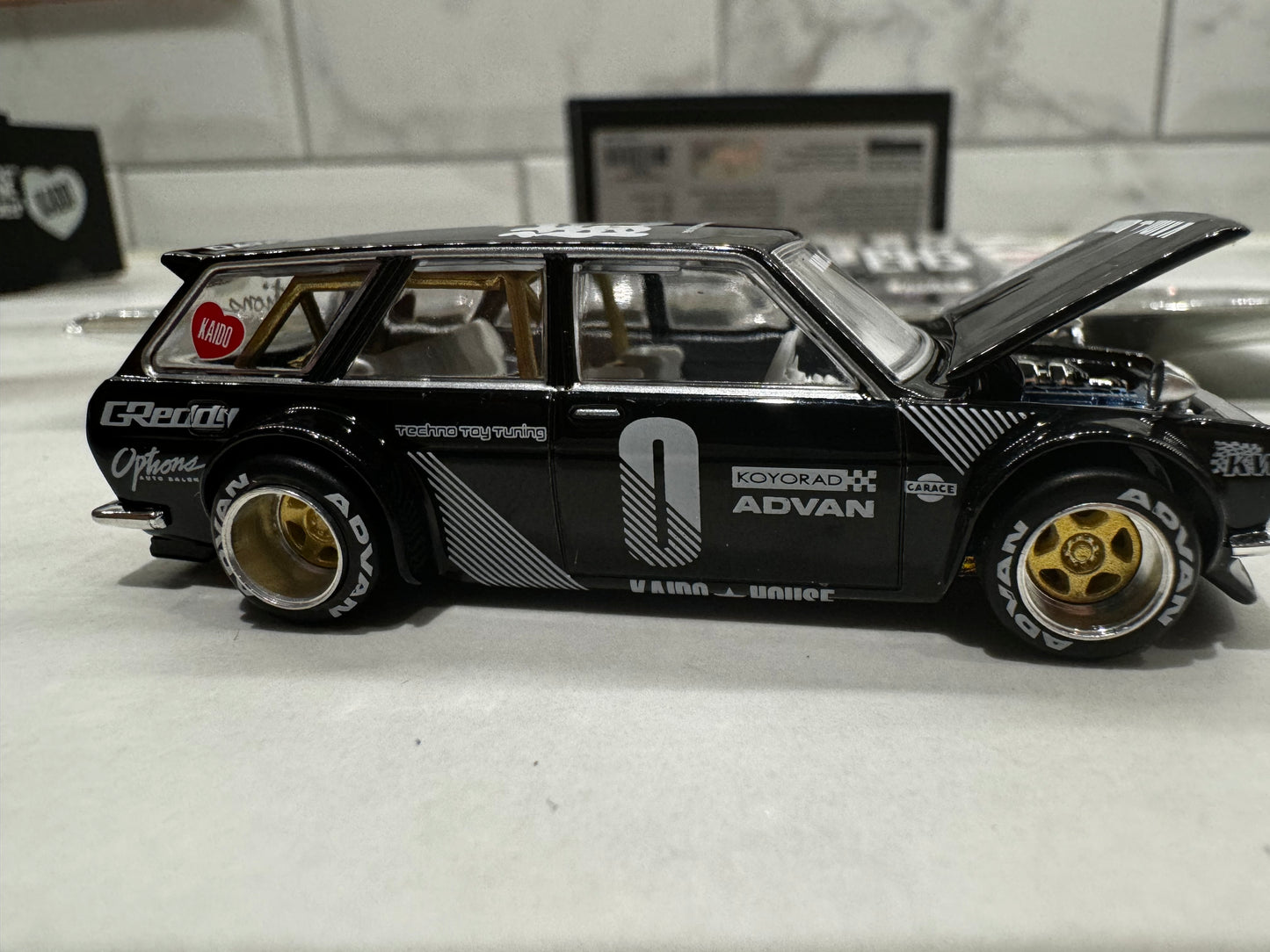 Mini GT x Kaido House Datsun 510 Wagon BLKLTD #4 Bundle Limited #89/250 & Pins