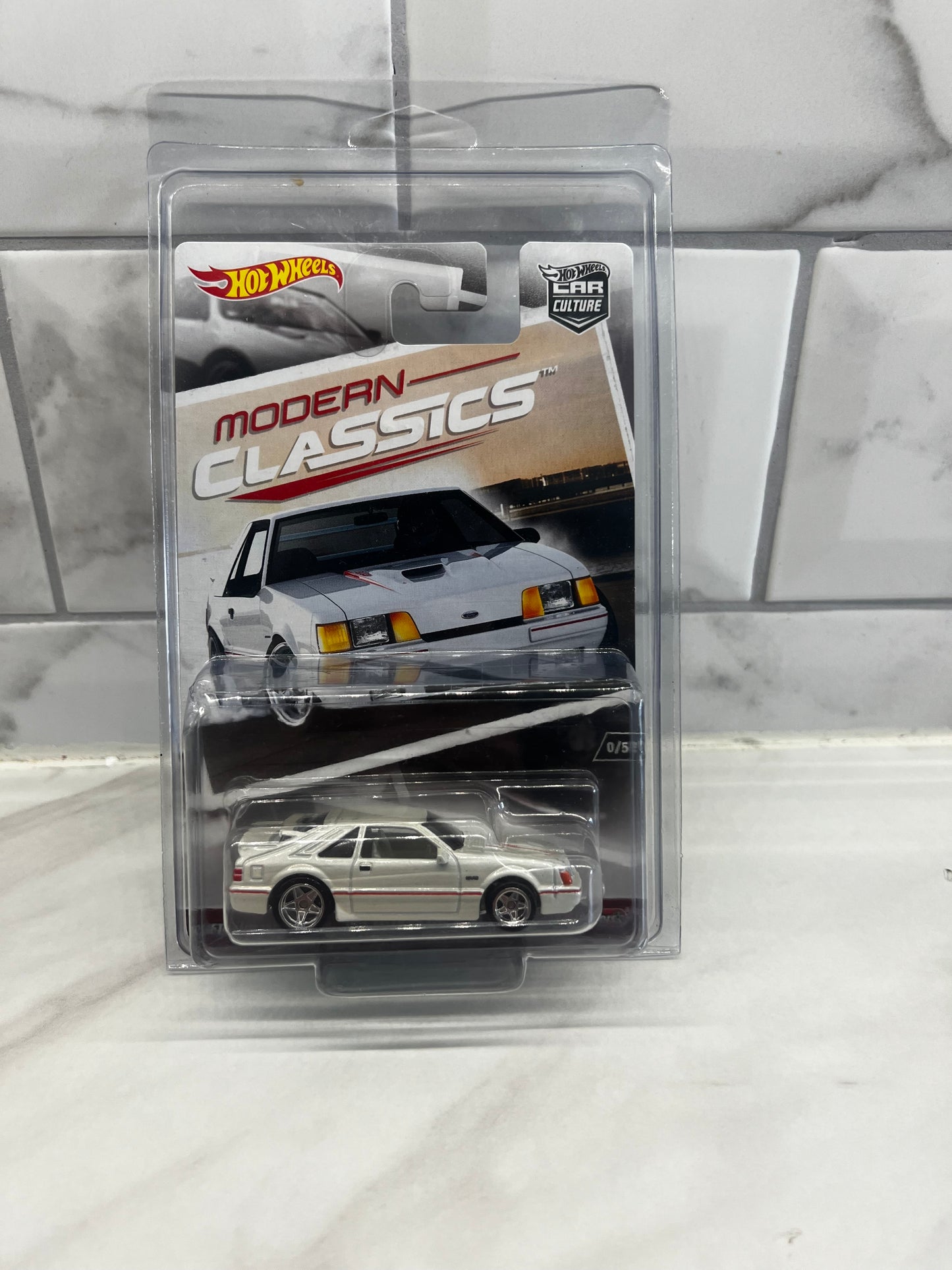 Hot Wheels 84 Ford Mustang Chase 0/5