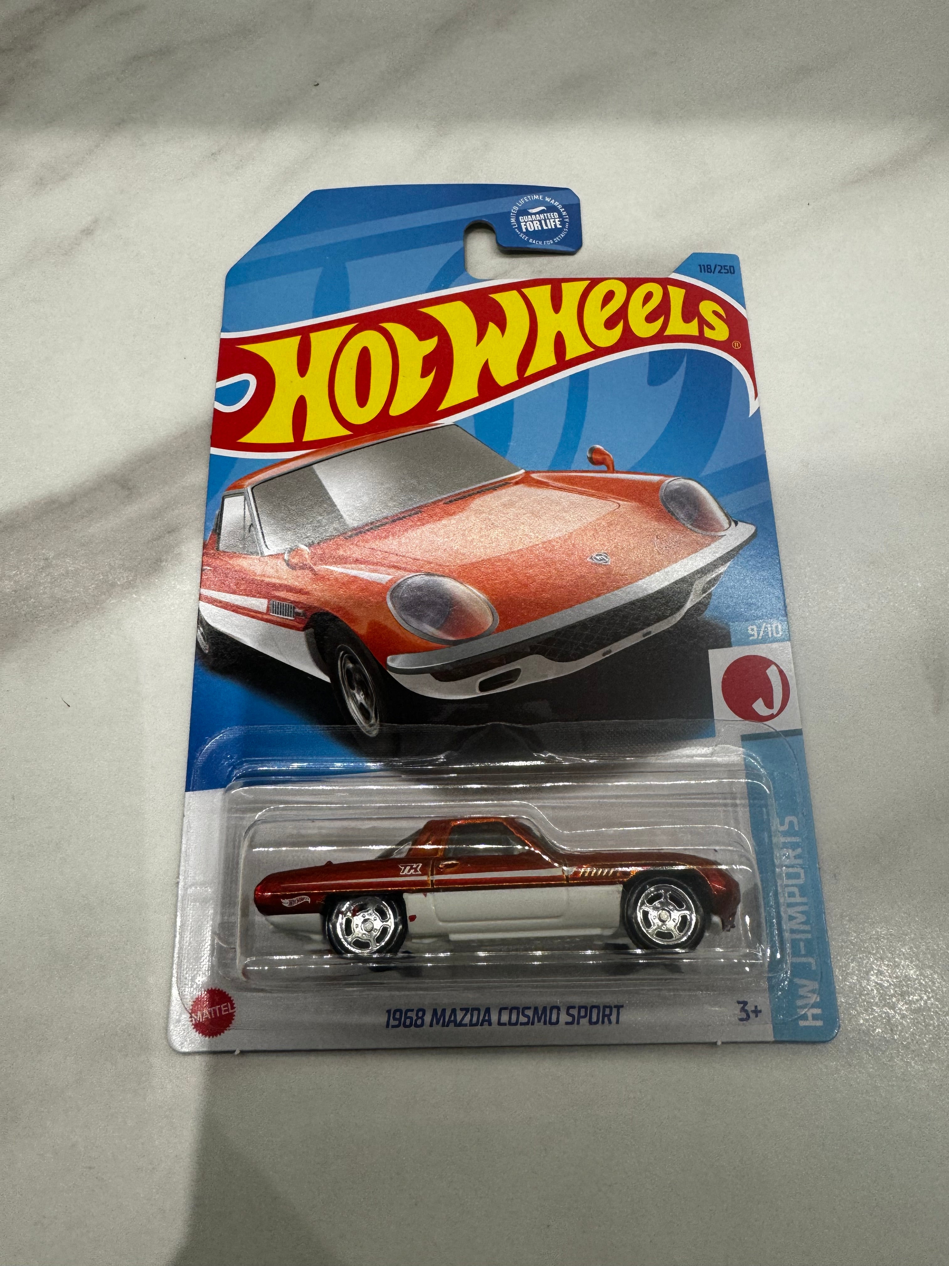 Hot Wheels 2023 Super Treasure Hunt 1968 Mazda Cosmo Sport hot International Card