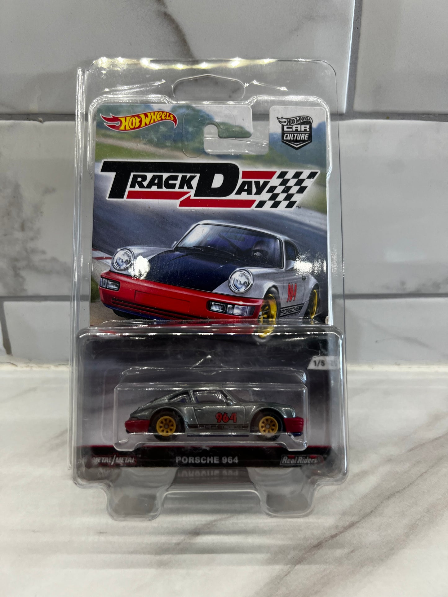 Hot Wheels Porsche 964 Track Day with protector