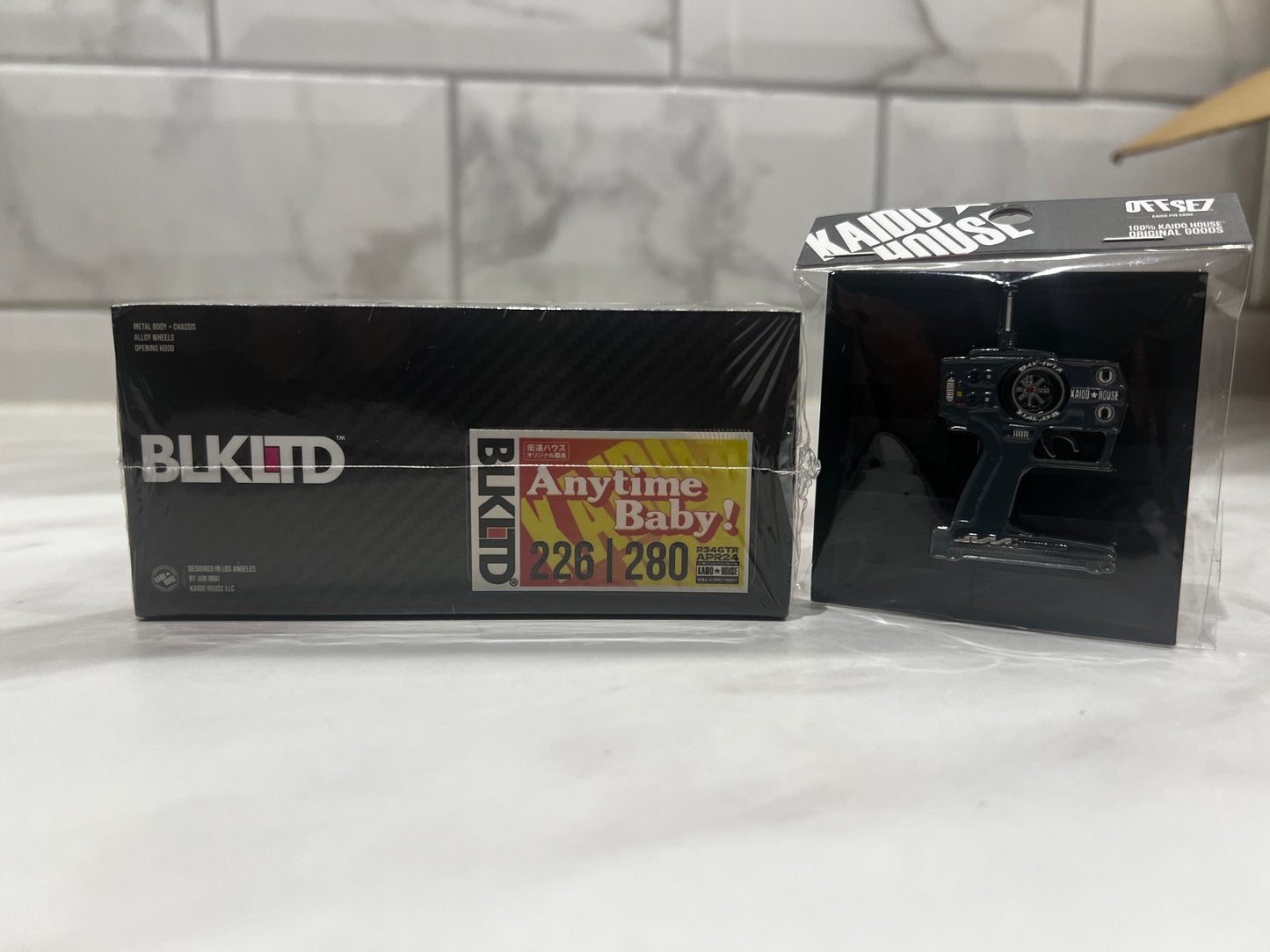Nissan Skyline GT-R (R34) TAMIYA x KAIDO HOUSE "The Hornet" Black Limited 226/280