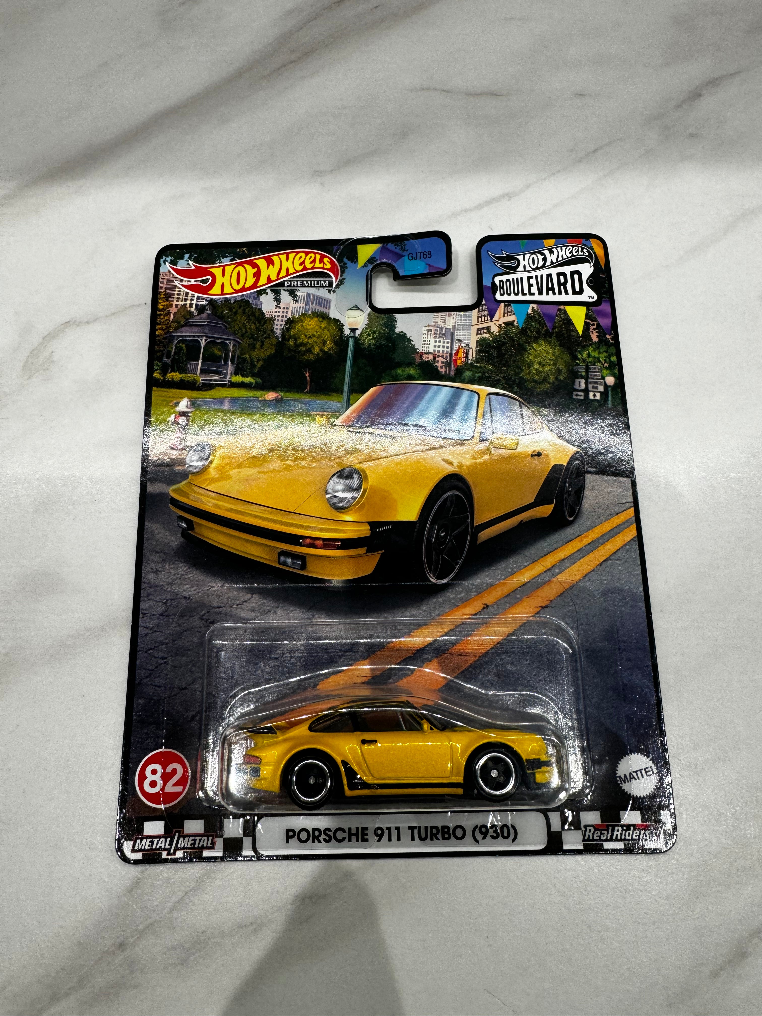 Hot Wheels Porsche 930、Rodger Dodger セット Hot Wheels Porsche