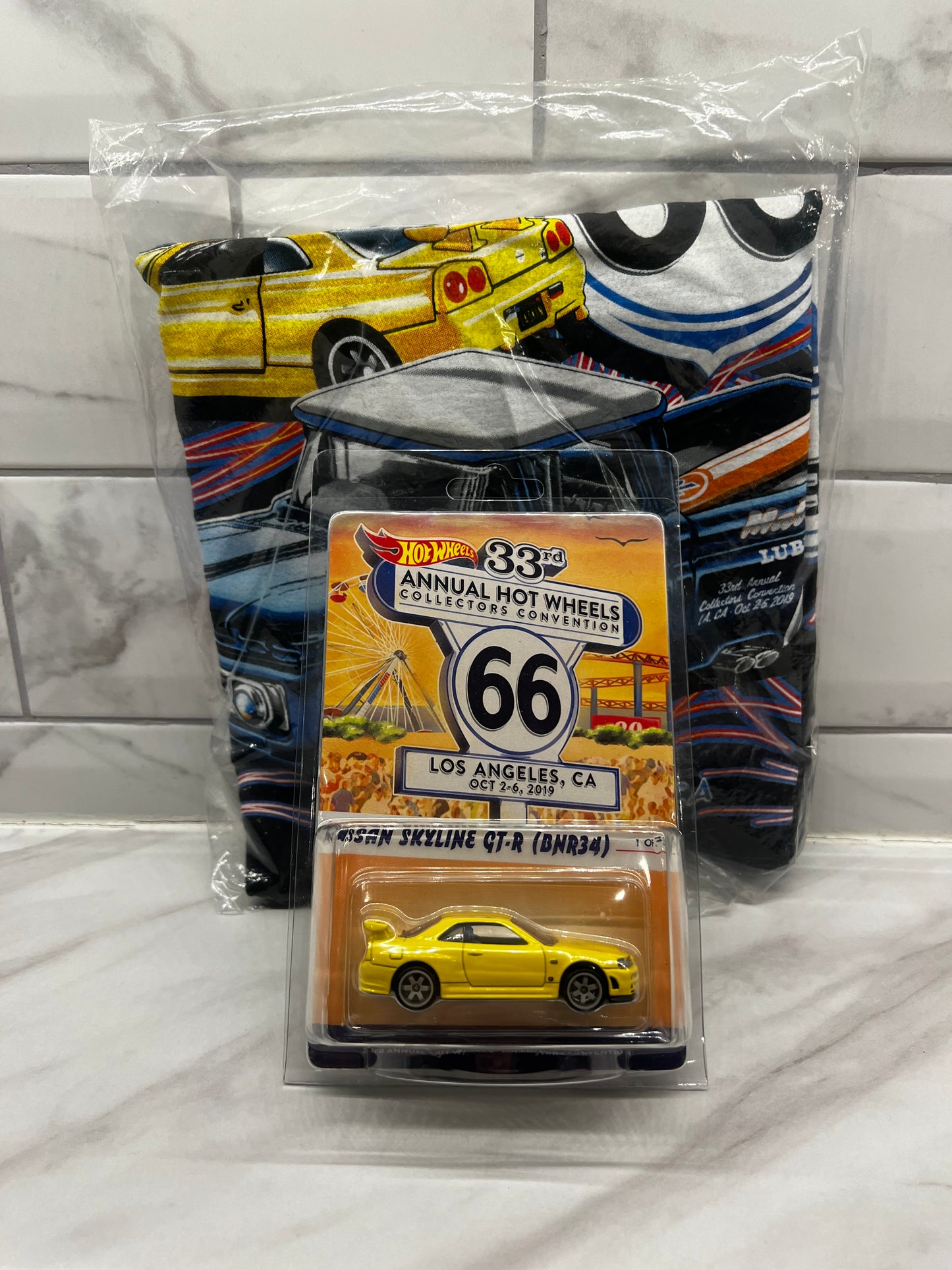 Hot Wheels Nissan Skyline GT-R (BNR34) Yellow Convention 33rd Annual Hot Wheels Convention With Rare T shirt  400/5000