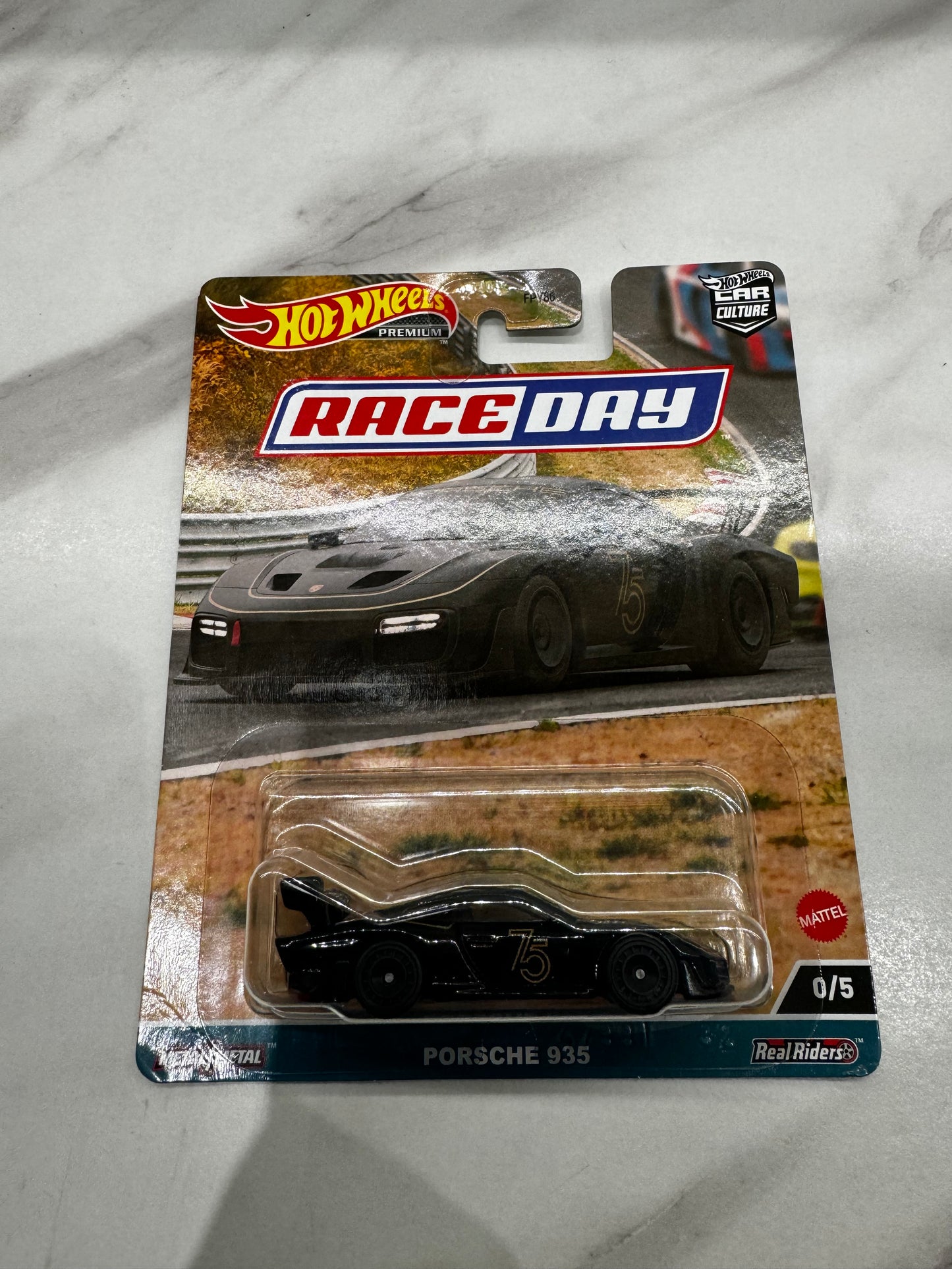 Hot Wheels Porsche 935 Race Day Chase 0/5