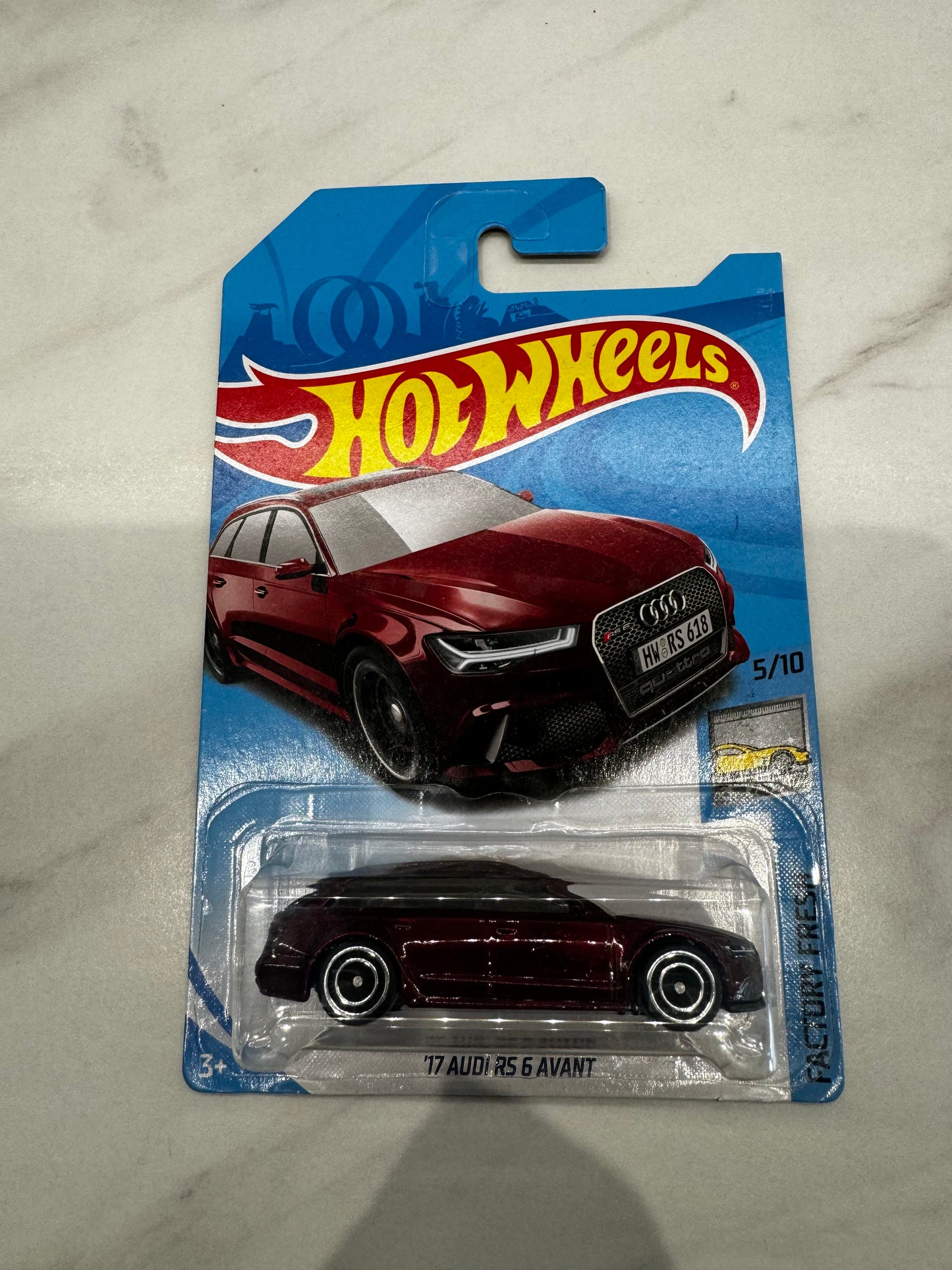 Hot Wheels 17 Audi RS 6 Avant Super Treasure Hunt Long Card