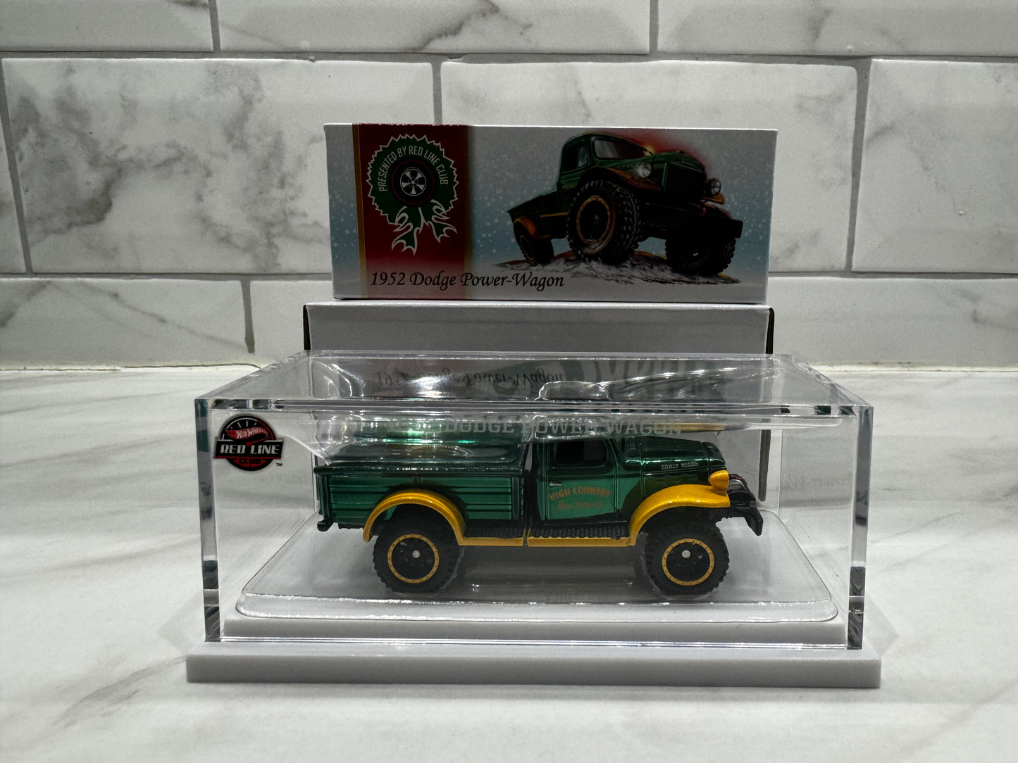 Hot Wheels 1953 Dodge Power Wagon Christmas Edition Red Line Club 3287/30000