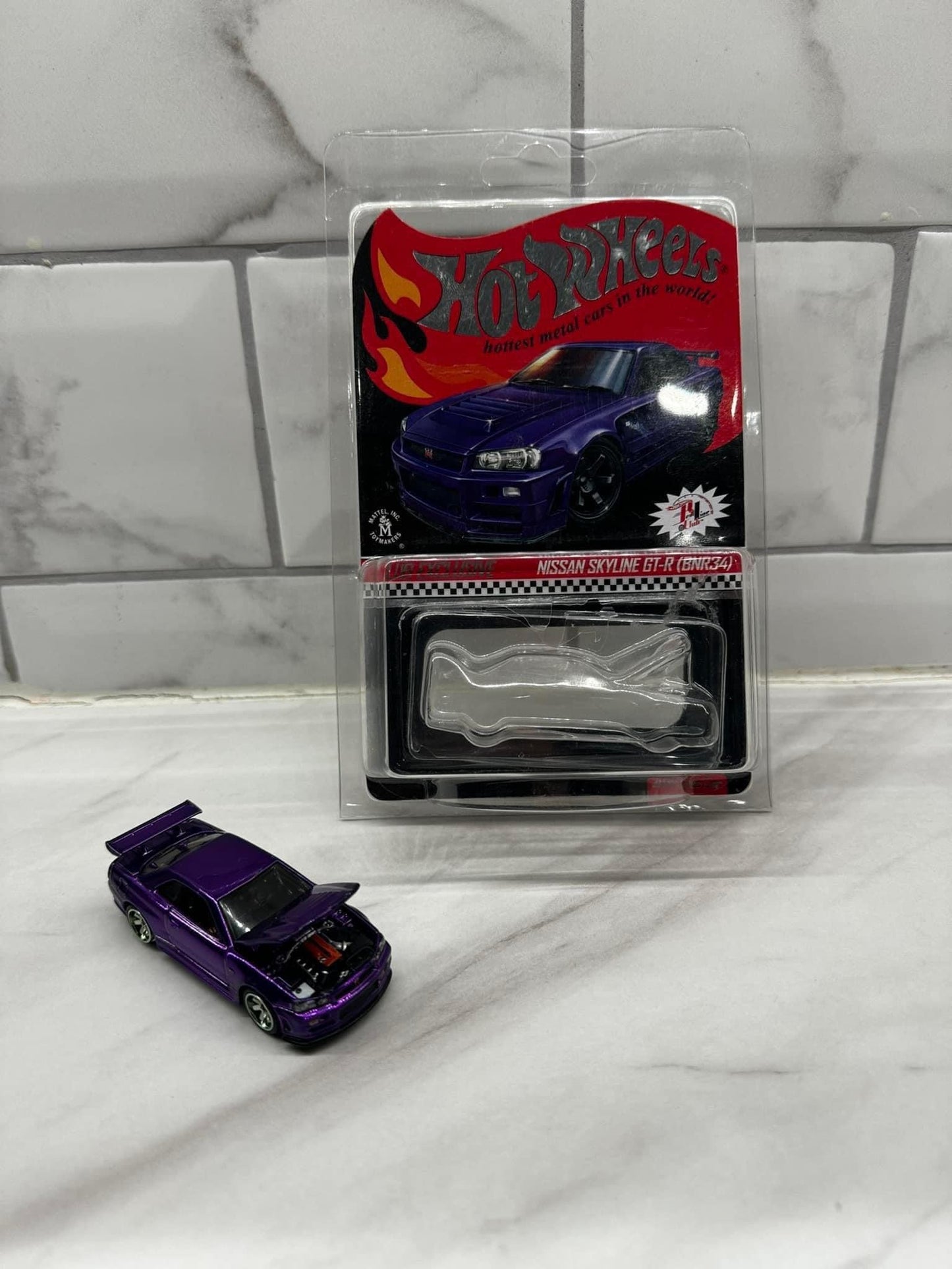 Hot Wheels Nissan Skyline GT-R BNR34 Purple RLC 2020 Club Car Loose with card