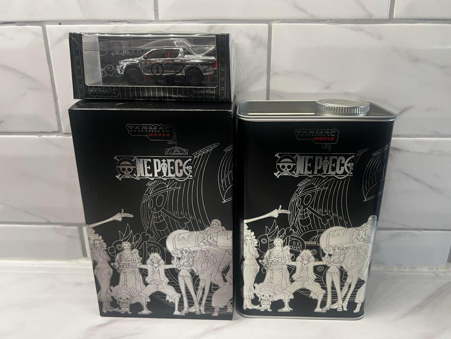 Tarmac Works Toyota Hilux One Piece Collaboration Box Set