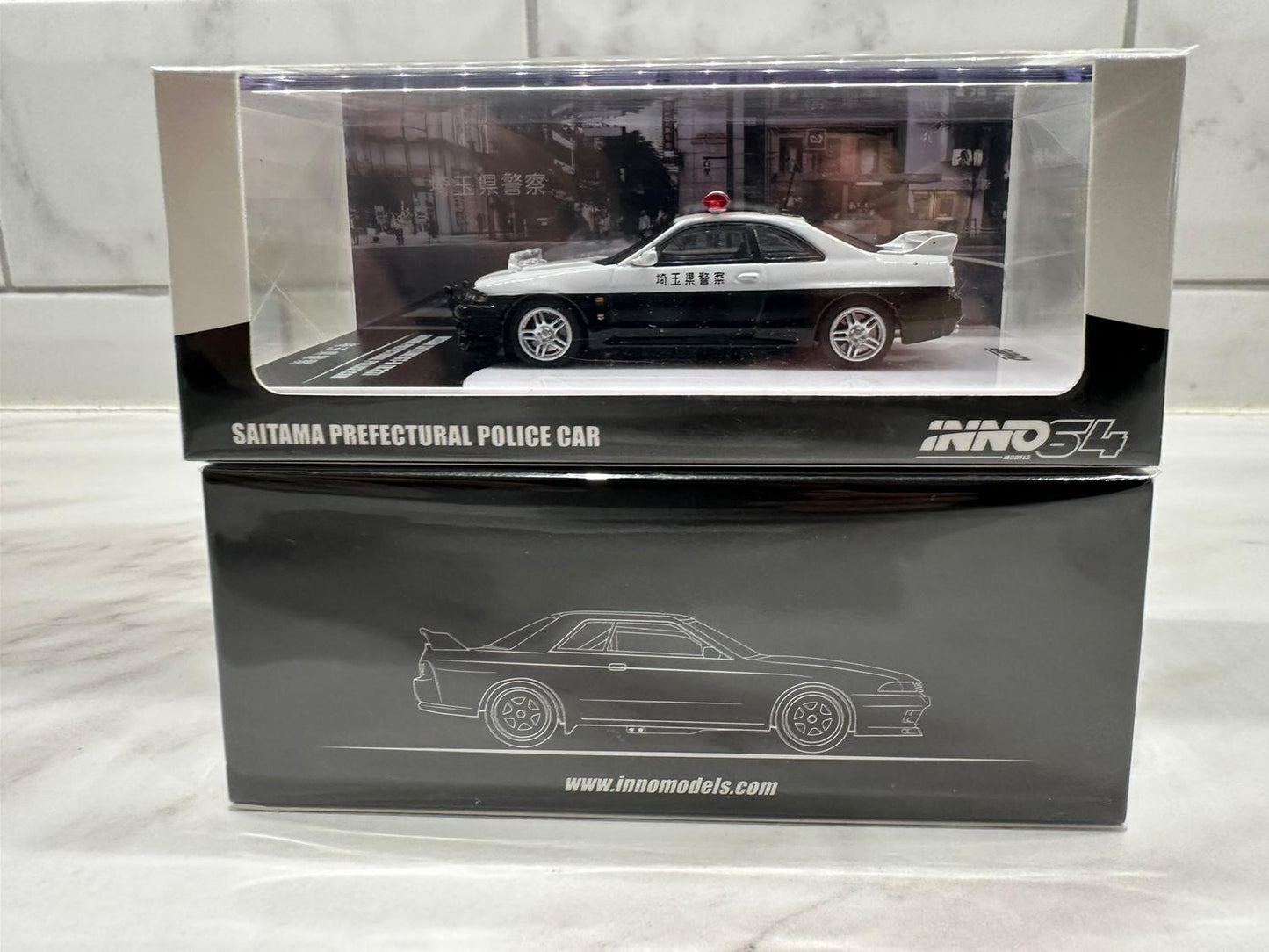 INNO64 1/64 Nissan Skyline GT-R R33 Saitama Prefectural Police Car Die-Cast