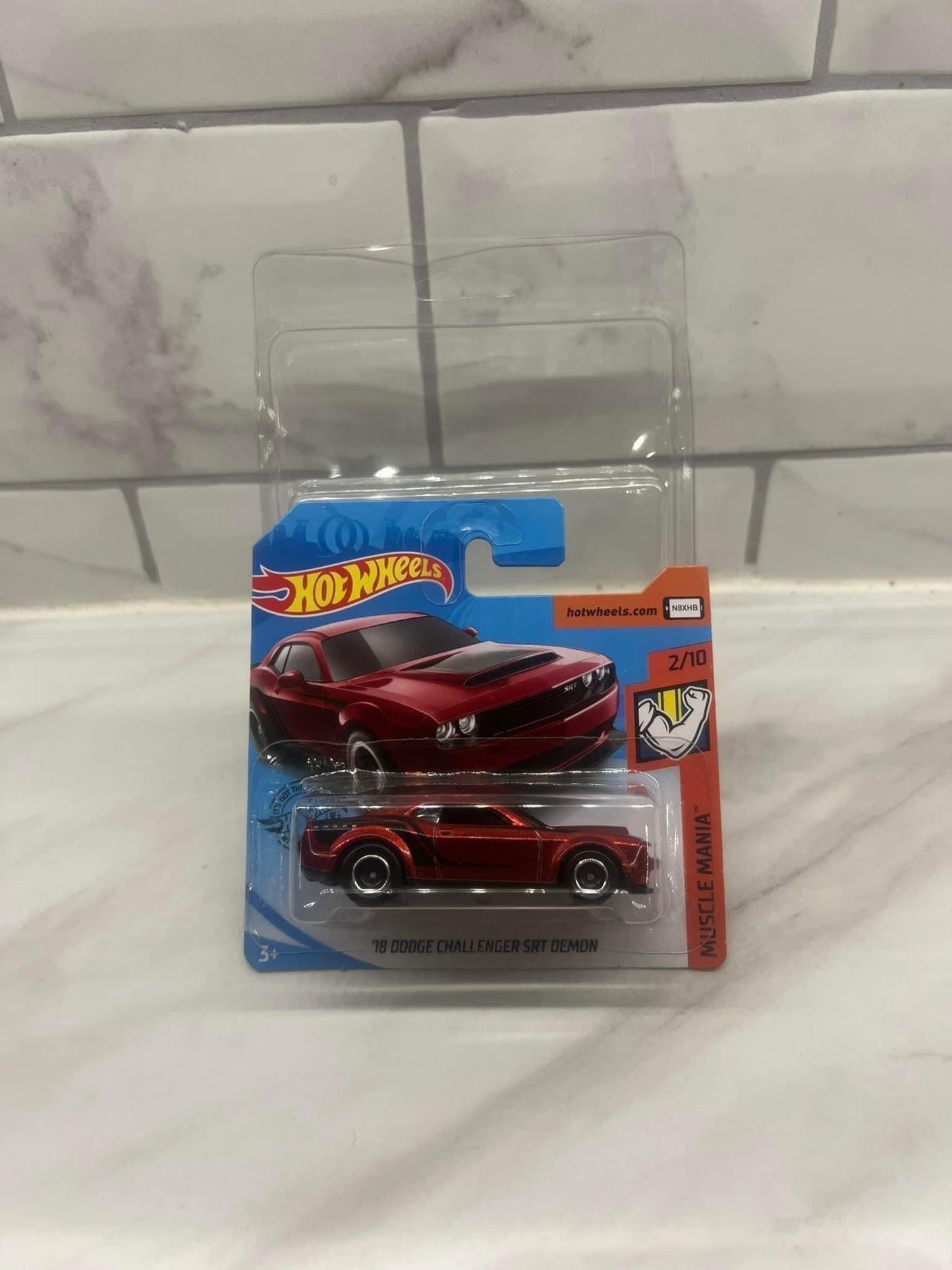 Hot Wheels 18 Dodge Challenger Short Card Super Treasure Hunt