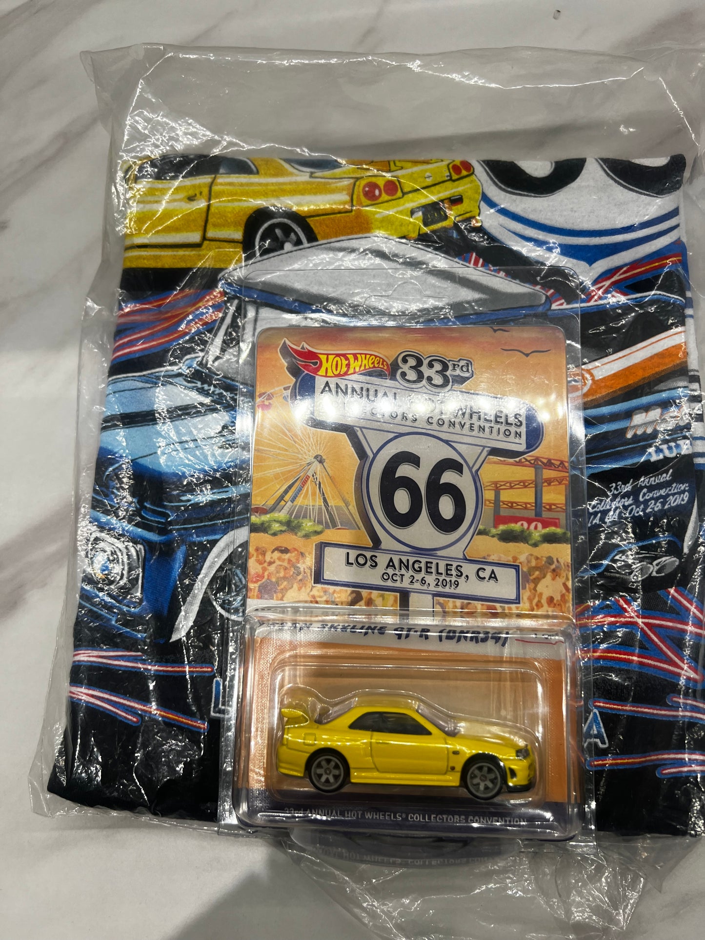 Hot Wheels Nissan Skyline GT-R (BNR34) Yellow Convention 33rd Annual Hot Wheels Convention With Rare T shirt  400/5000