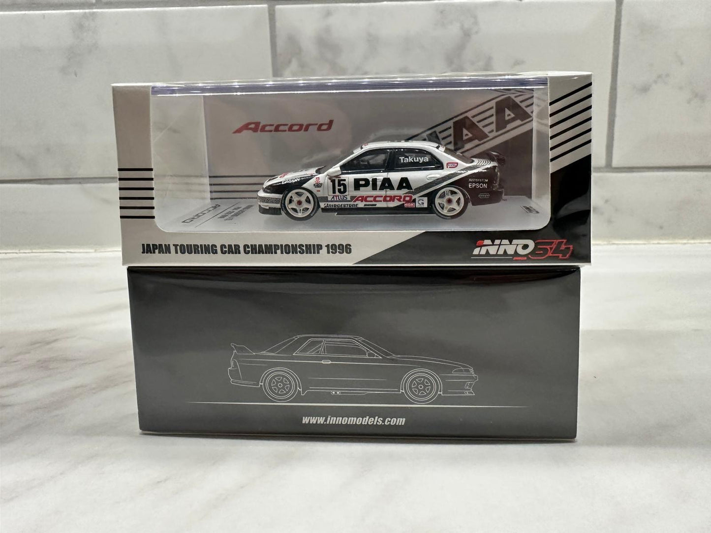 INNO64 1:64 HONDA ACCORD CD6 #15 "PIAA" JTCC 1996 Diecast Car Model INNO 64