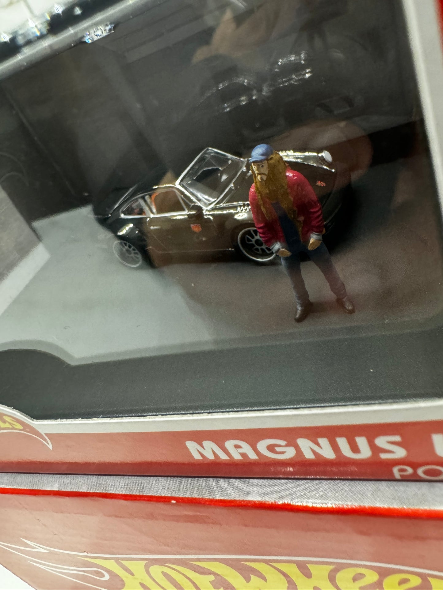 Hot Wheels Porsche Magnus Walker 8449/10000