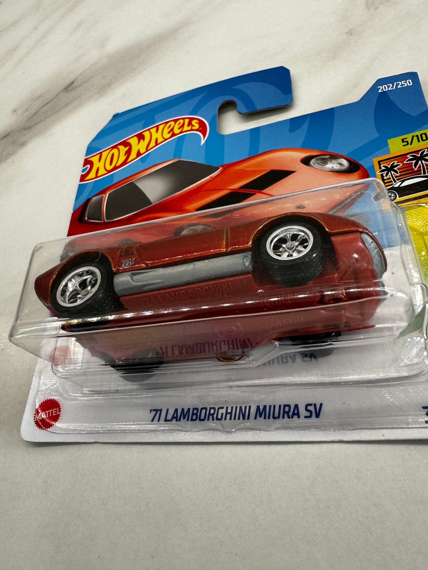 Hot Wheels 71 Lamborghini Miura SV Short card Super Treasure Hunt 202/250 2022 small crack on blister