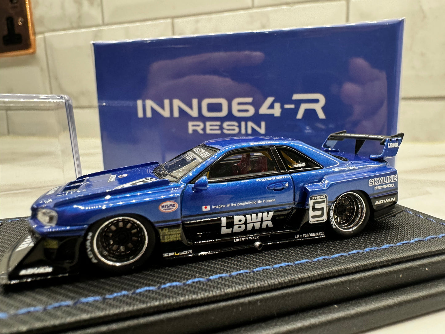 INNO64 Nissan Skyline “LBWK" (ER34) Super Silhouette #5 RHD (Right Hand Drive) Blue Metallic "Inno64-R Resin"