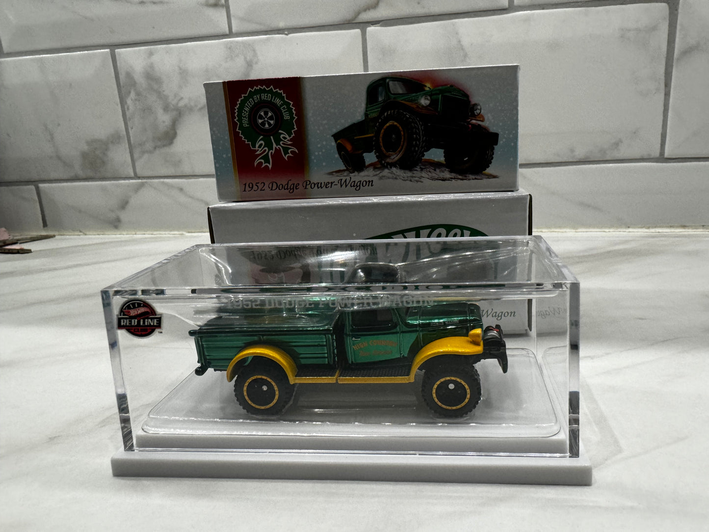 Hot Wheels 1953 Dodge Power Wagon Christmas Edition Red Line Club 19925/30000