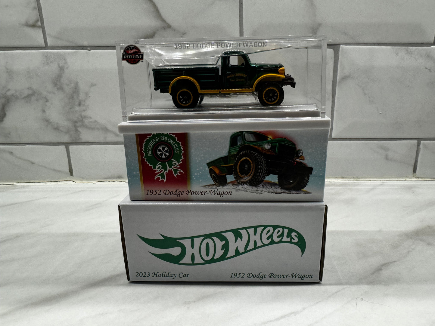 Hot Wheels 1953 Dodge Power Wagon Christmas Edition Red Line Club 3287/30000