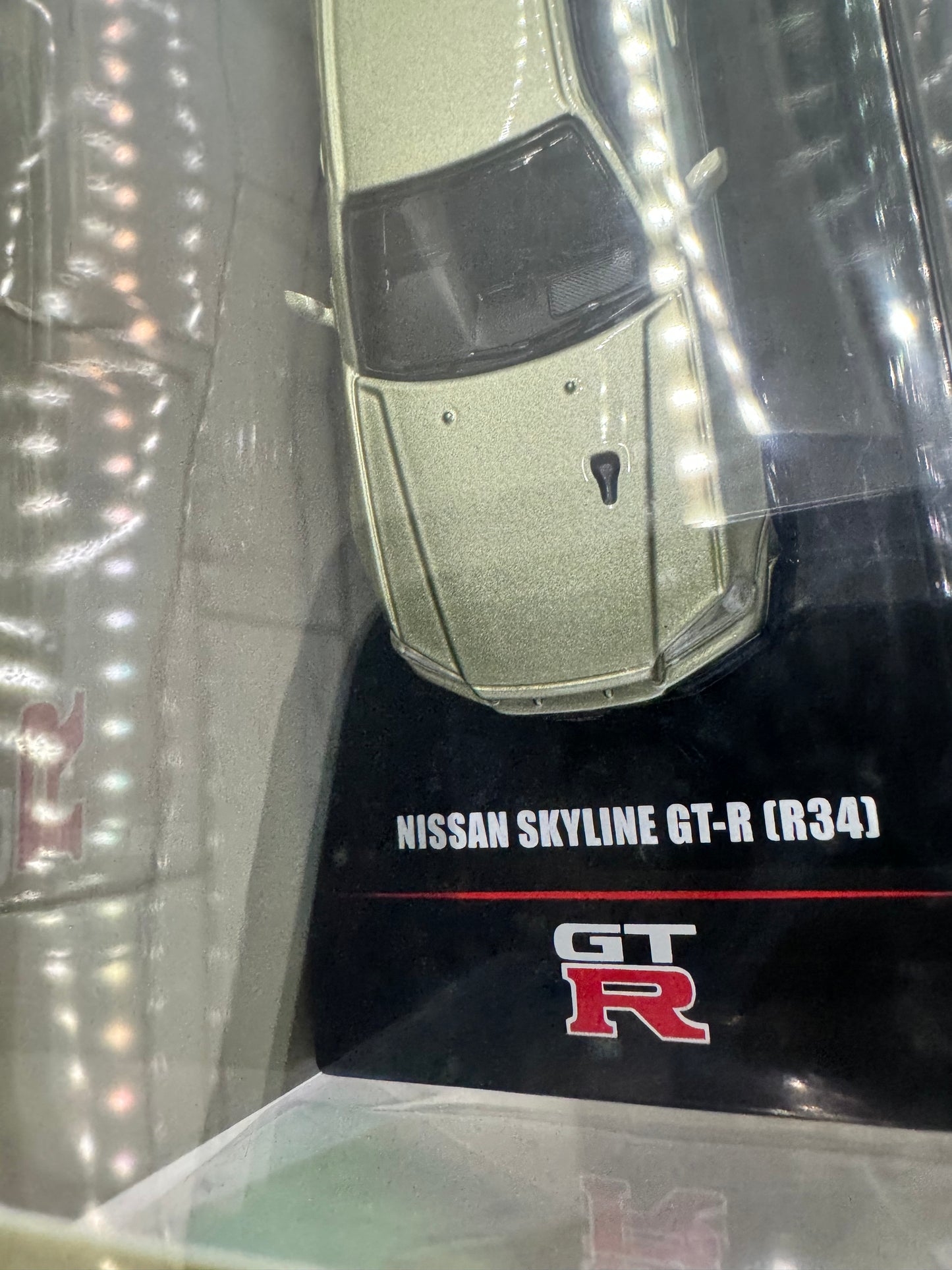 Inno64 1:64 Nissan Skyline GT-R (R34) V-Spec II Nür Millennium Jade