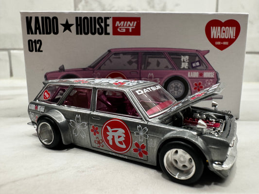 Mini GT Kaido House Datsun 510 Wagon Hanami 012 Chase