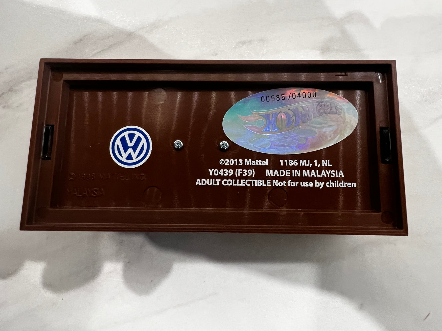 Hot Wheels 2013 RLC Red Line Club M&Ms VOLKSWAGEN KOOL KOMBI LOW 585/4000