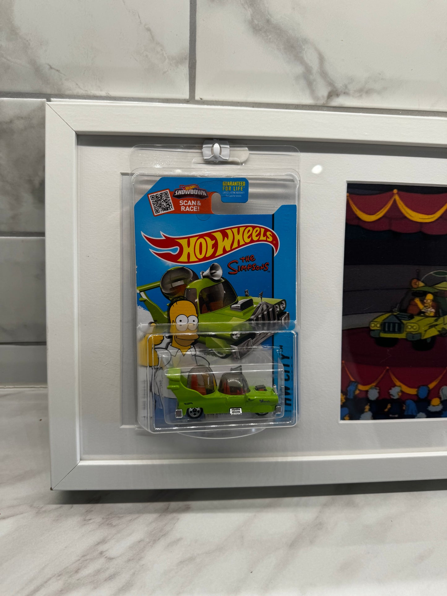 Hot Wheels Simpsons display set with carded picture of the Homer