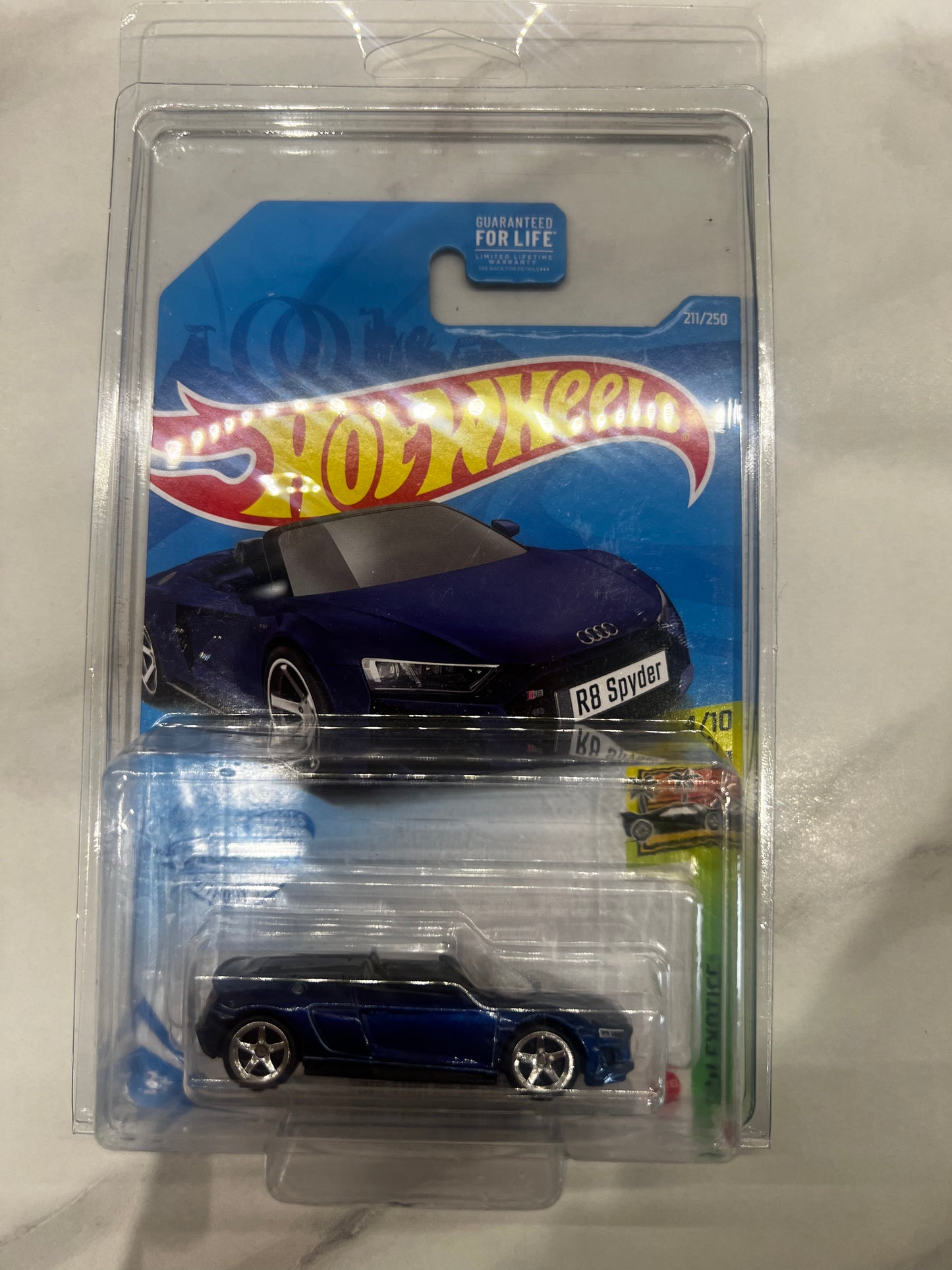 Hot Wheels 2019 Audi R8 Spyder Super Treasure Hunt 2021