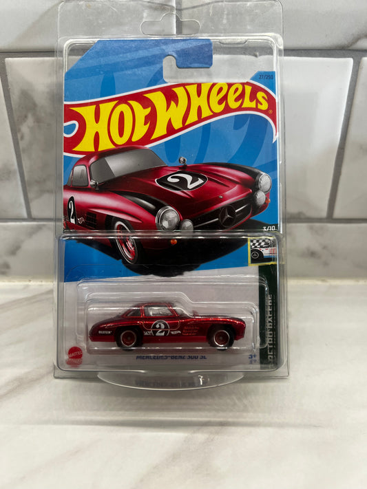 Hot Wheels Mercedes Benz 300 SL 2023 Super Treasure Hunt Long Card