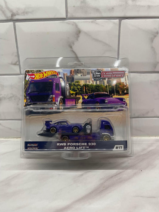 Hot Wheels Porsche Transporter RWB 930