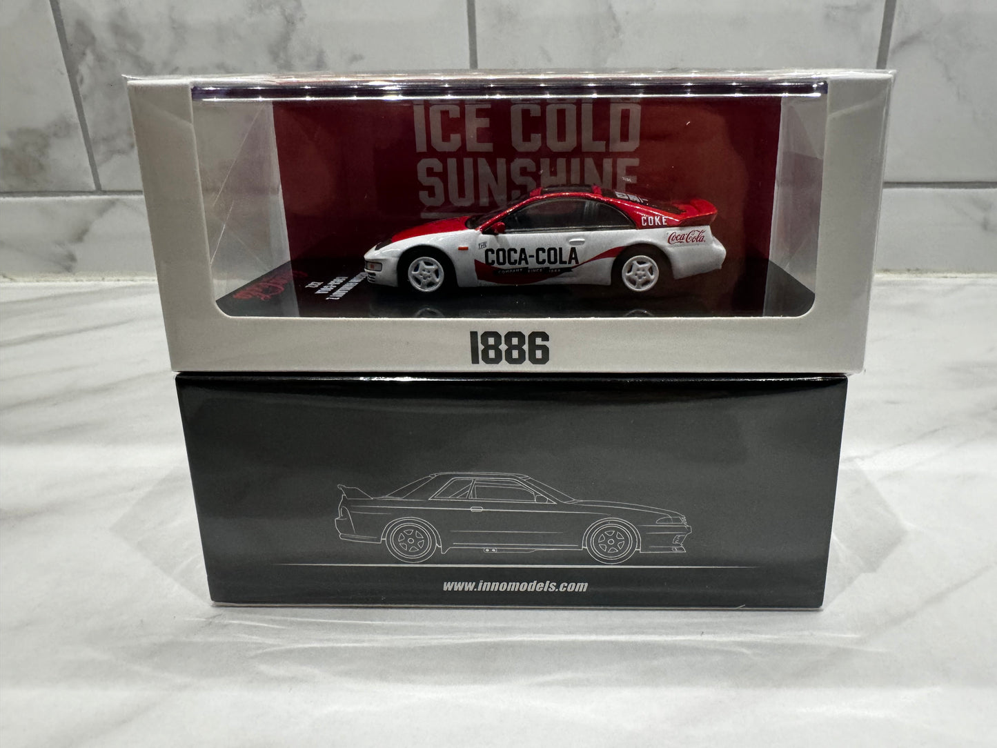 INNO64 1:64 Nissan Fairlady Z Coca-Cola Z32