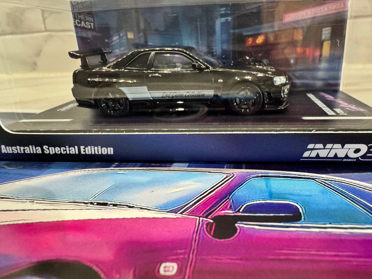 INNO64 Nissan GT-R R34 Z-Tune Endgame Australia Black Pearl Chase  1/64 signed by Bono Van & others  105/200 with poster