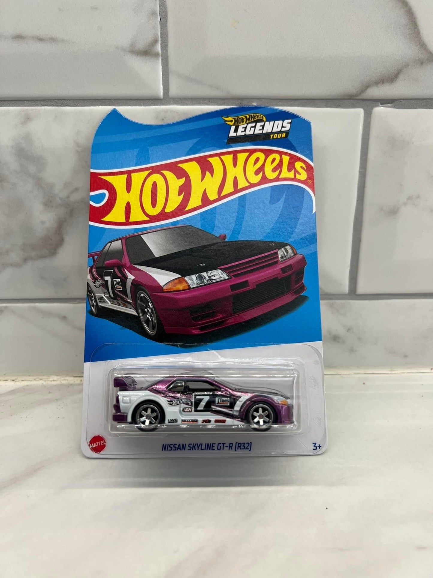 Hot Wheels Legends Tour Nissan Skyline R32