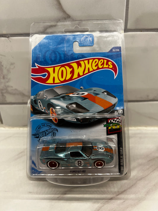 Hot Wheels Ford GT - 40 long card super Treasure Hunt