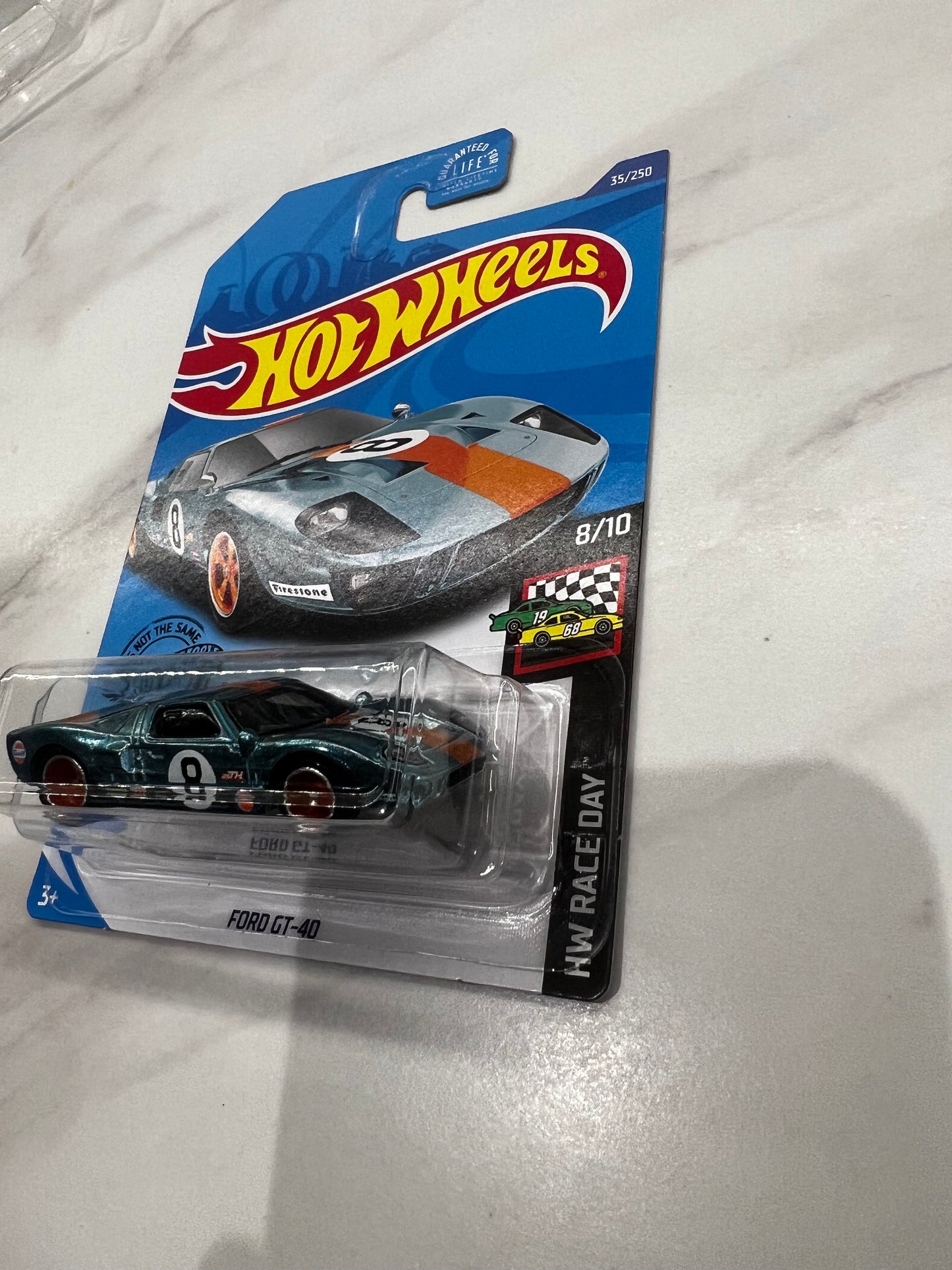 Hot Wheels Ford GT - 40 long card super Treasure Hunt