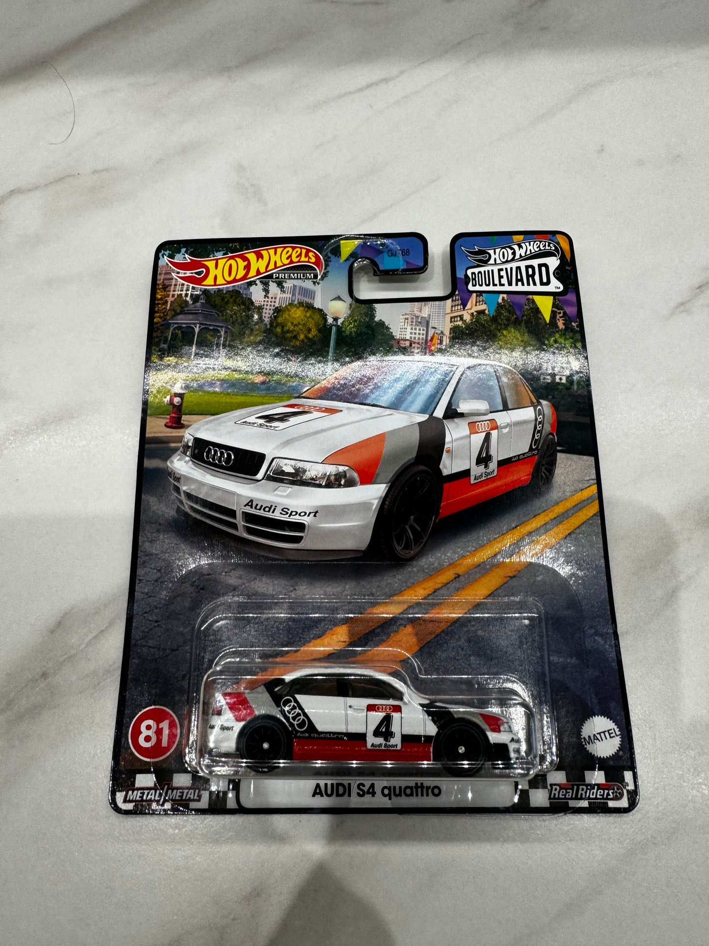 Hot Wheels AUDI S4 Quattro #81 Boulevard Premium Real Riders