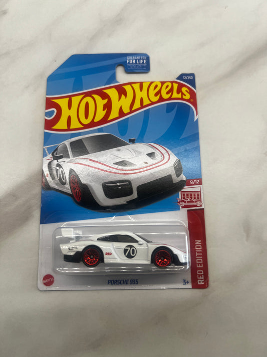 Hot Wheels Target Red Edition Exclusive Porsche 935 With Protector Case