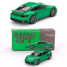 Mini GT Porsche 911 Turbo S Python Green (1/64) (525)