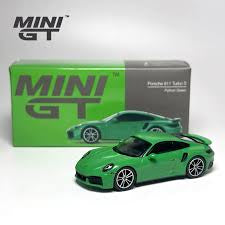 Mini GT Porsche 911 Turbo S Python Green (1/64) (525)