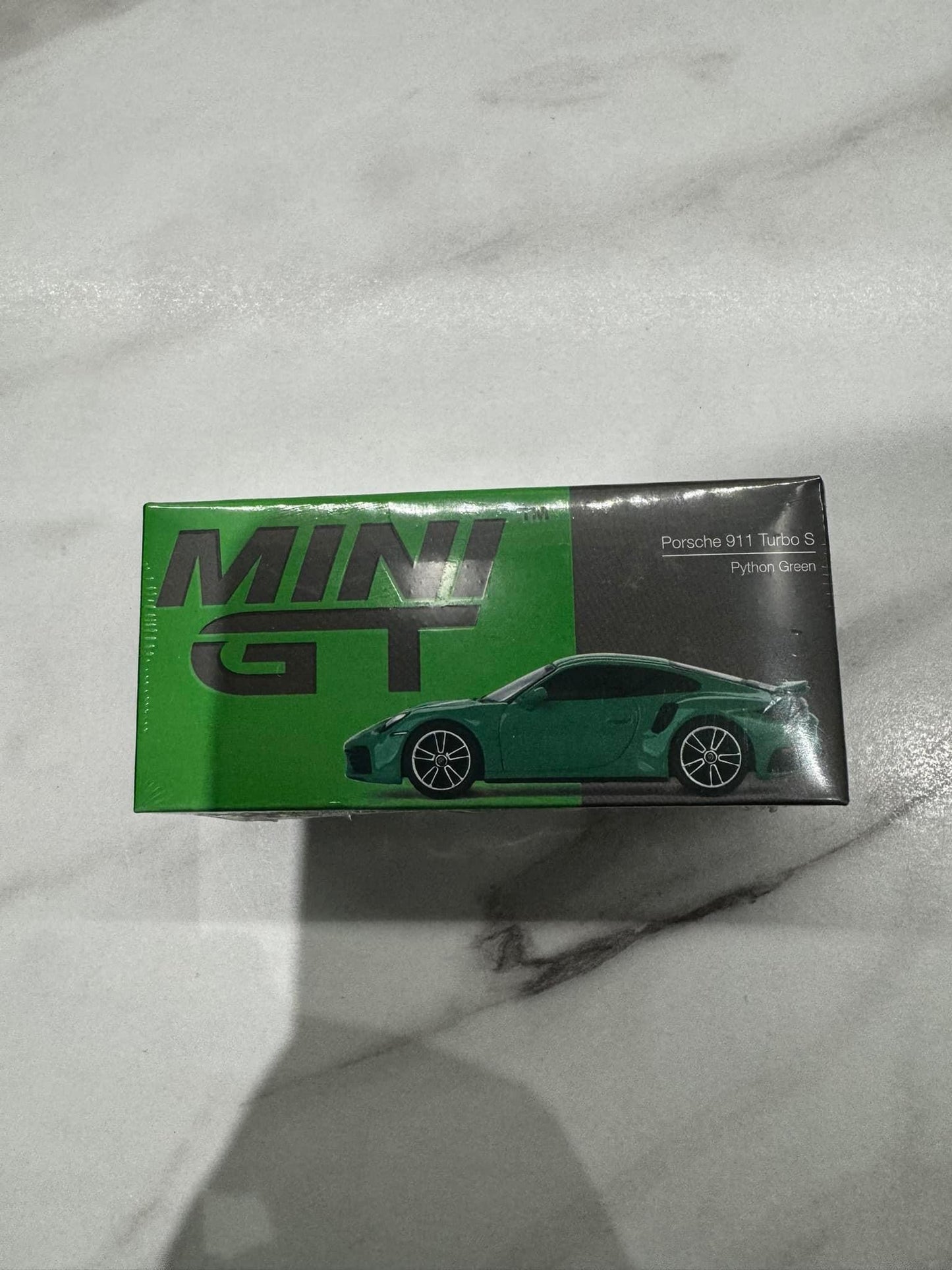 Mini GT Porsche 911 Turbo S Python Green (1/64) (525)