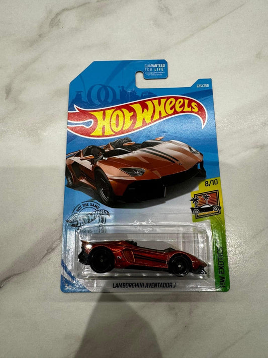 Hot Wheels Lamborghini Aventador J Super  Treasure Hunt with Protector 223/250