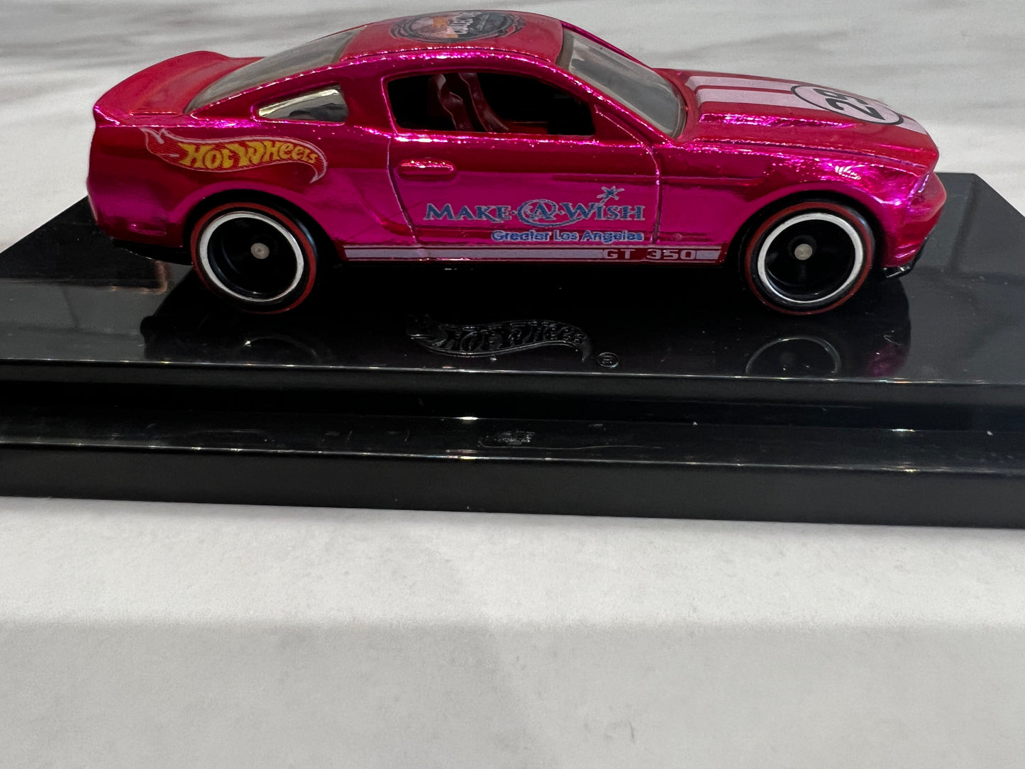 2015 Hot Wheels Convention Make A Wish charity PINK 2010 Ford Mustang #321 /550