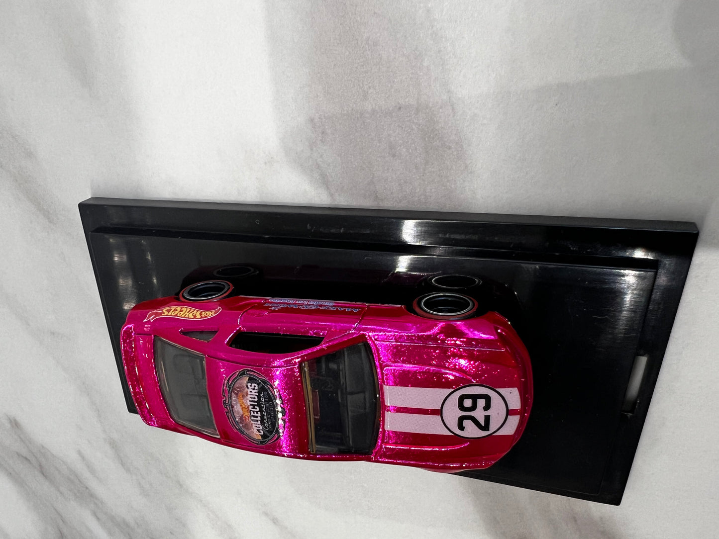 2015 Hot Wheels Convention Make A Wish charity PINK 2010 Ford Mustang #321 /550