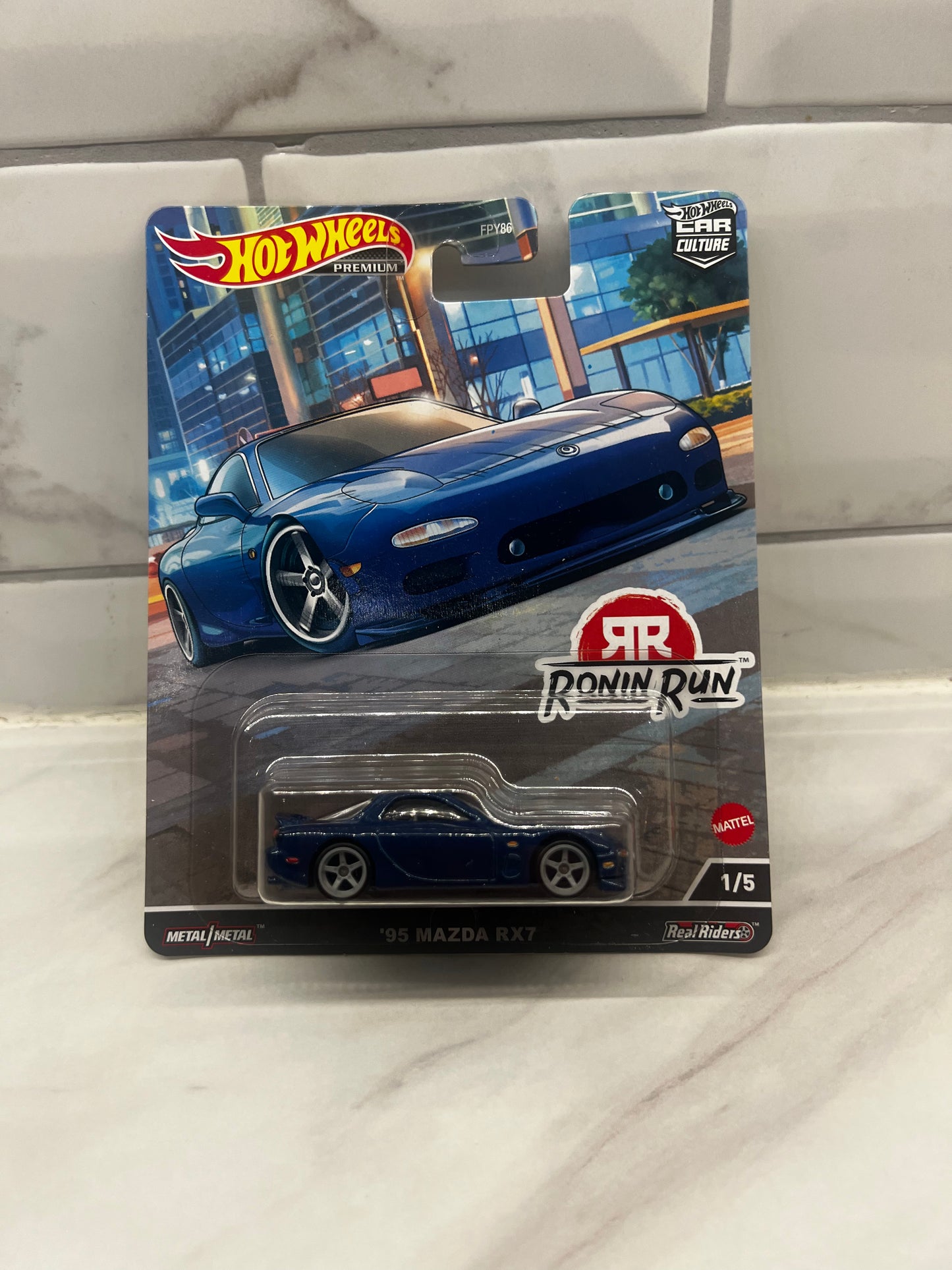 Hot Wheels 95 Mazda RX7 Ronin Run 1/5