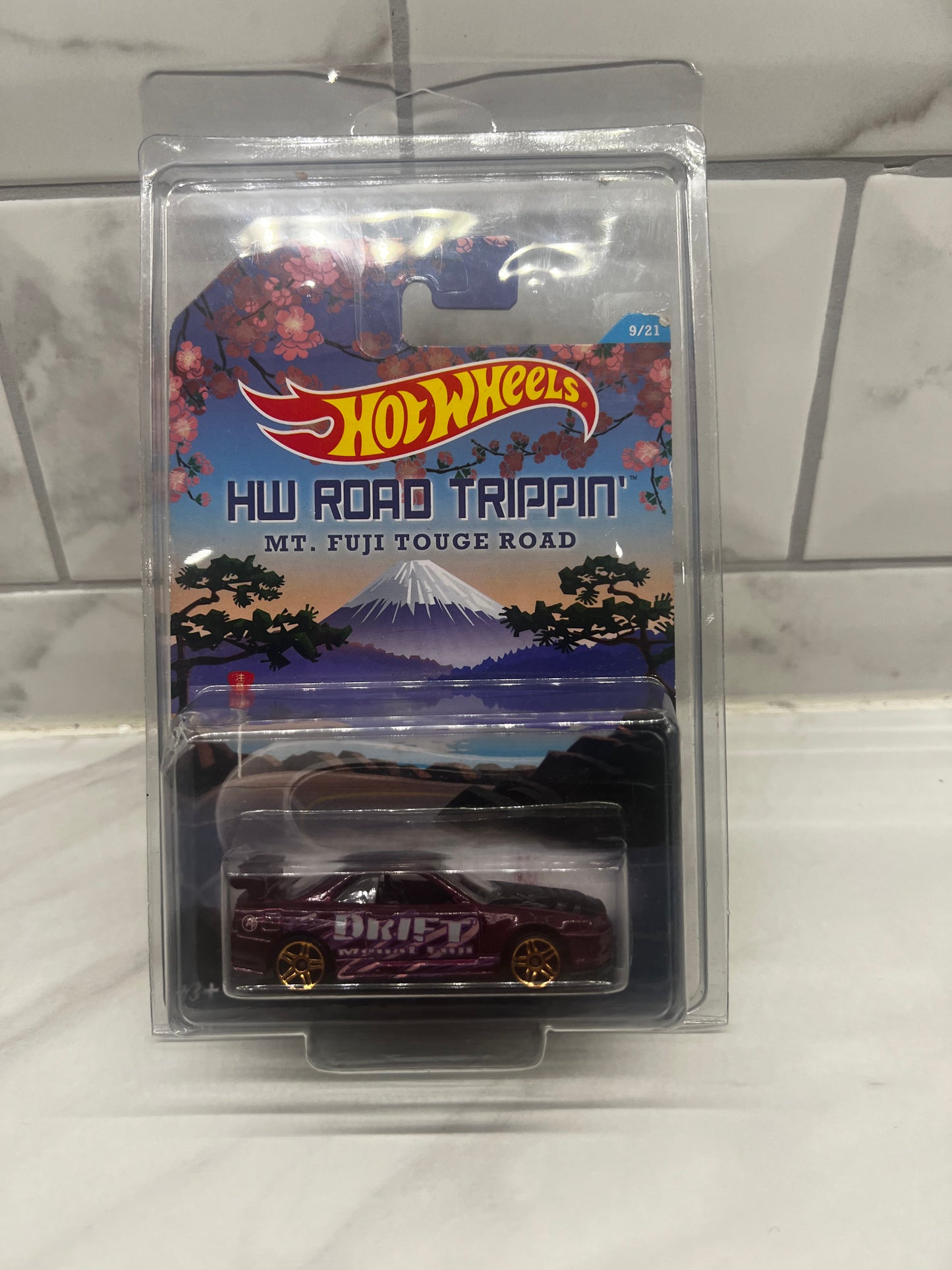 Hot Wheels Road Tripping R34 Skyline