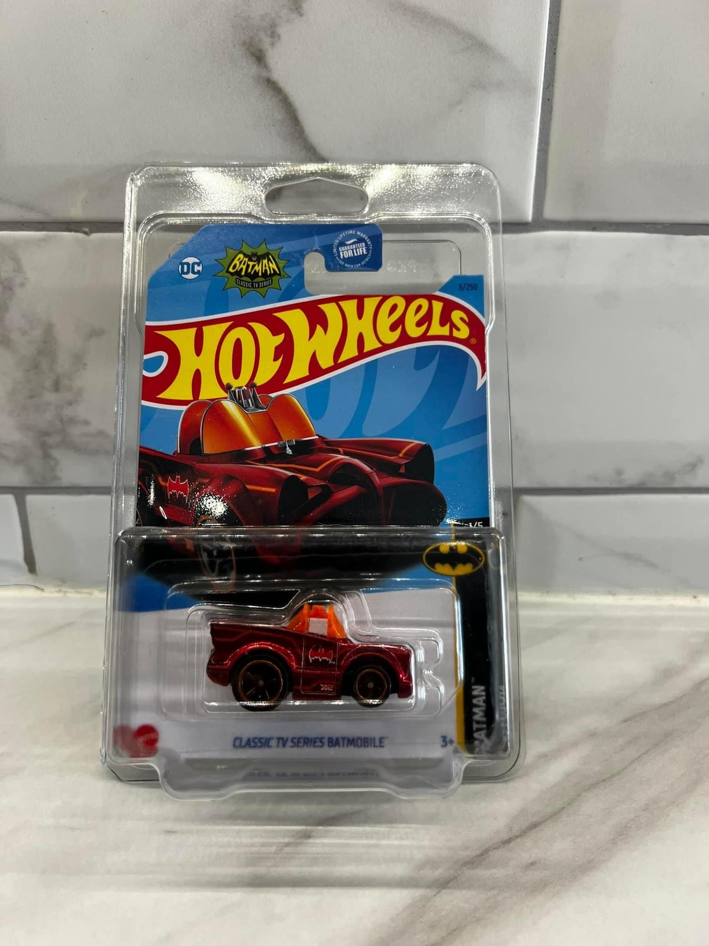 Hot Wheels 2023 Batmobile Super Treasure Hunt