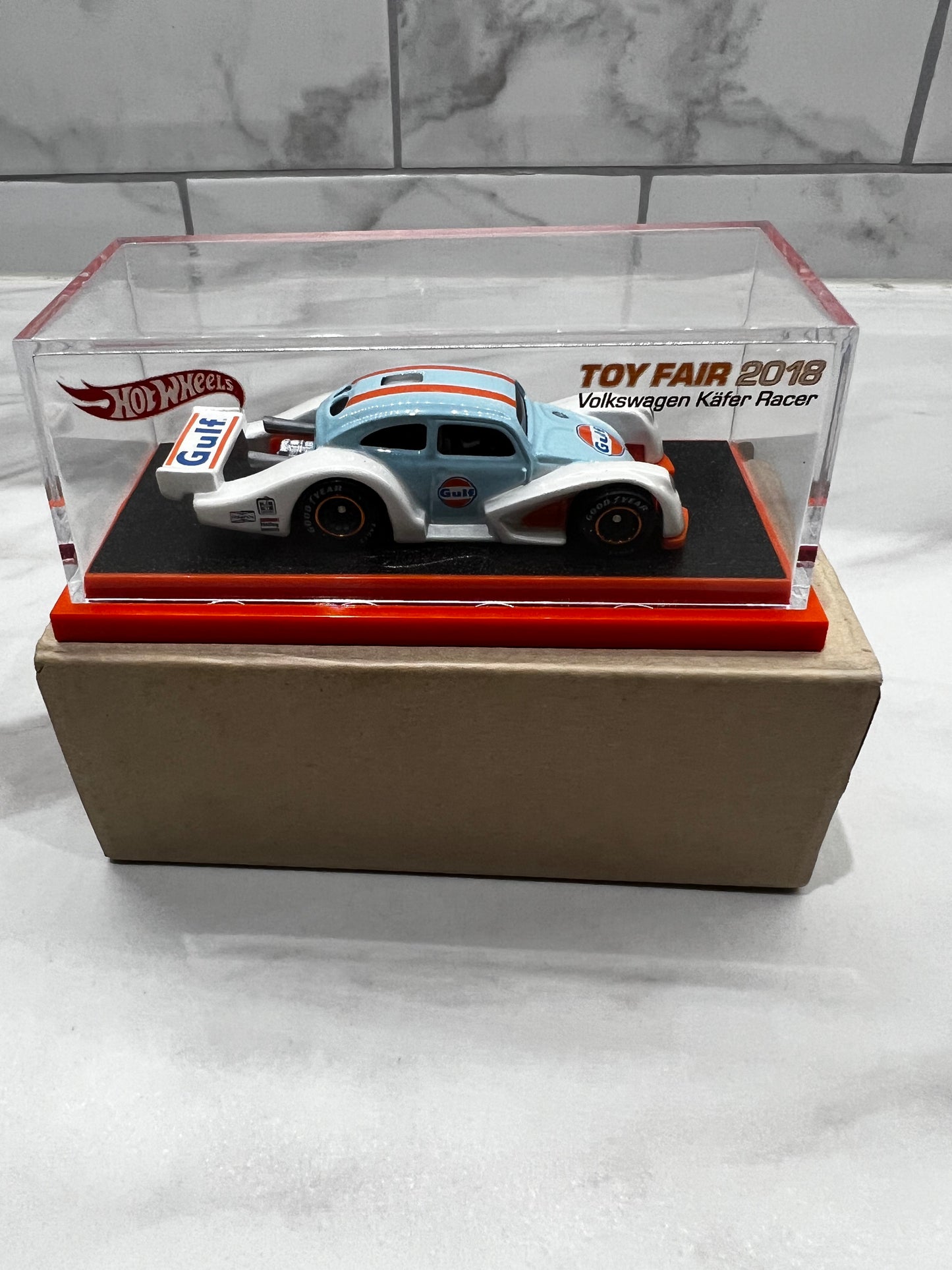 2018 Hot Wheels VW KAFER RACER Toy Fair  Gulf Real Riders WOW!! KäFER volkswagen